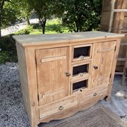 Meuble de rangement / Buffet pin massif