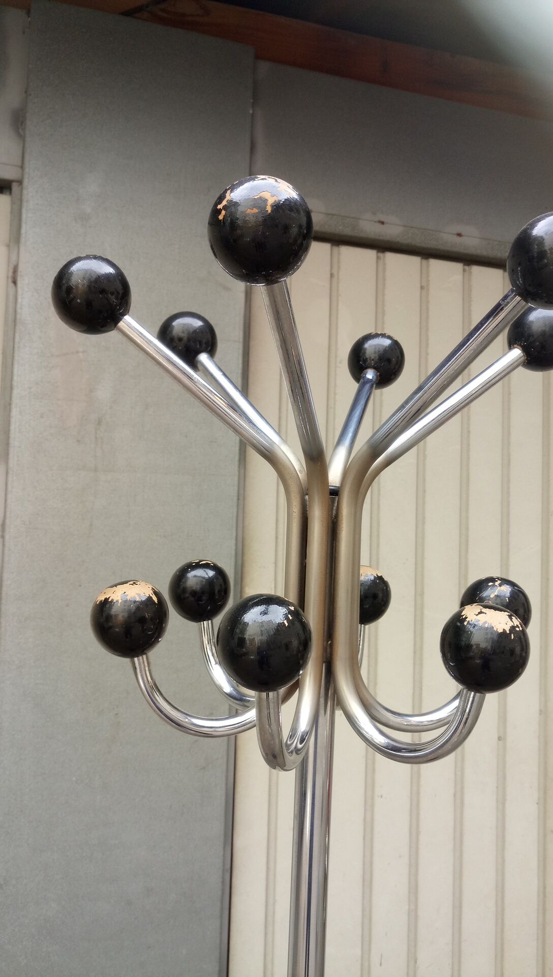 Black swivel parrot to 12 metal vintage 70s chrome balls