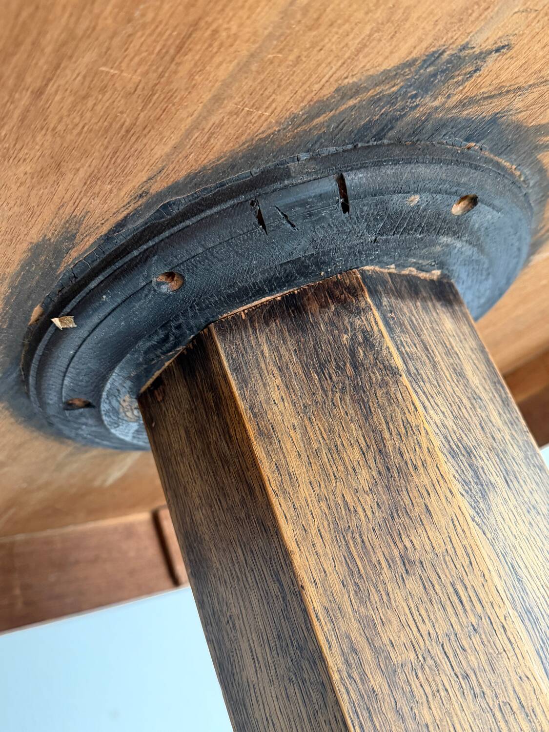 Ancienne table en bois de bistrot années 40/50 vintage finition laiton