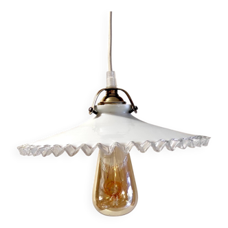 Pleated opaline lampshade with its fitting and E27 socket - mid 20th century.