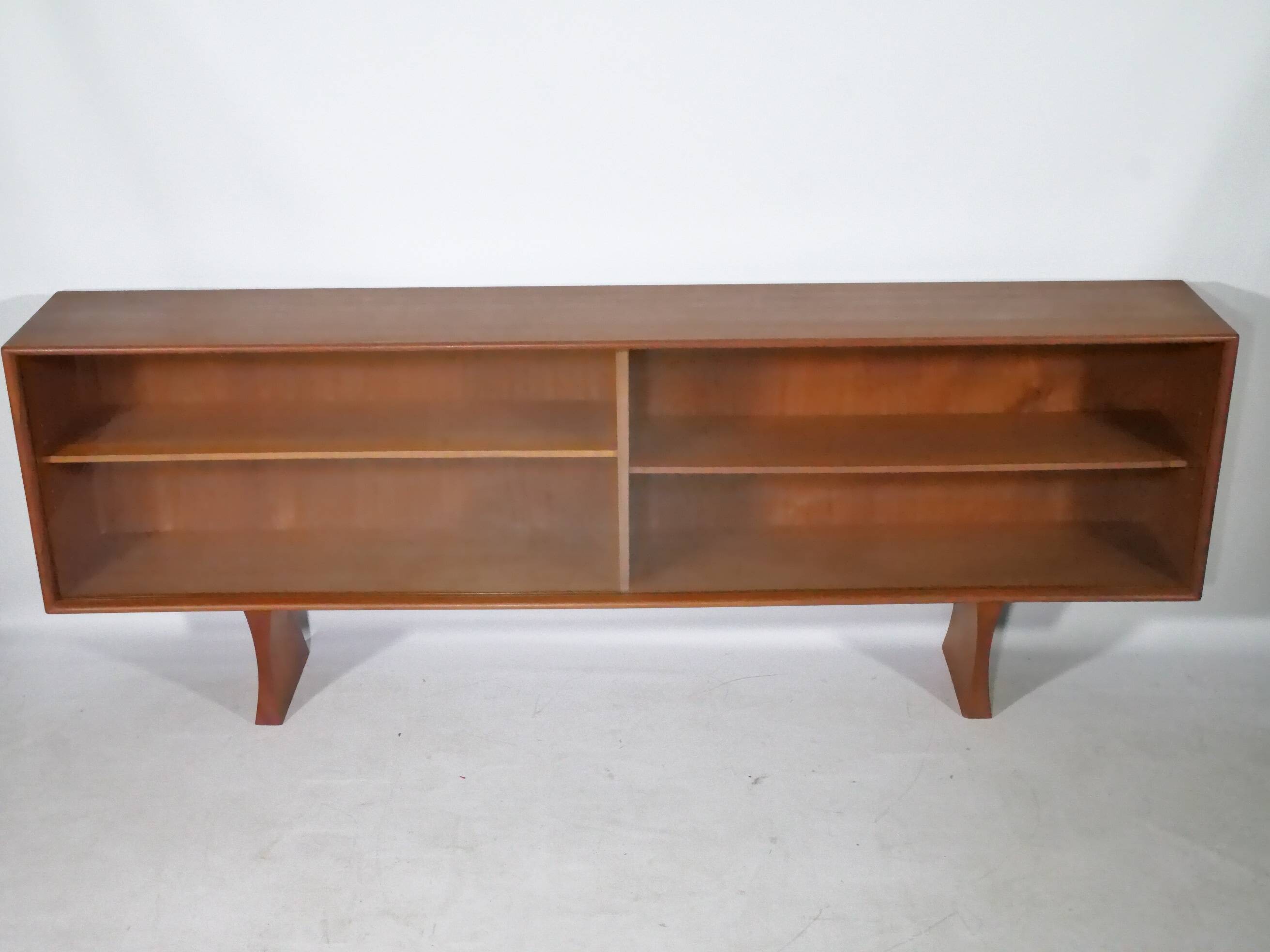 Buffet en teck design danois, vitrine, commode Arne Vodder, années 1960