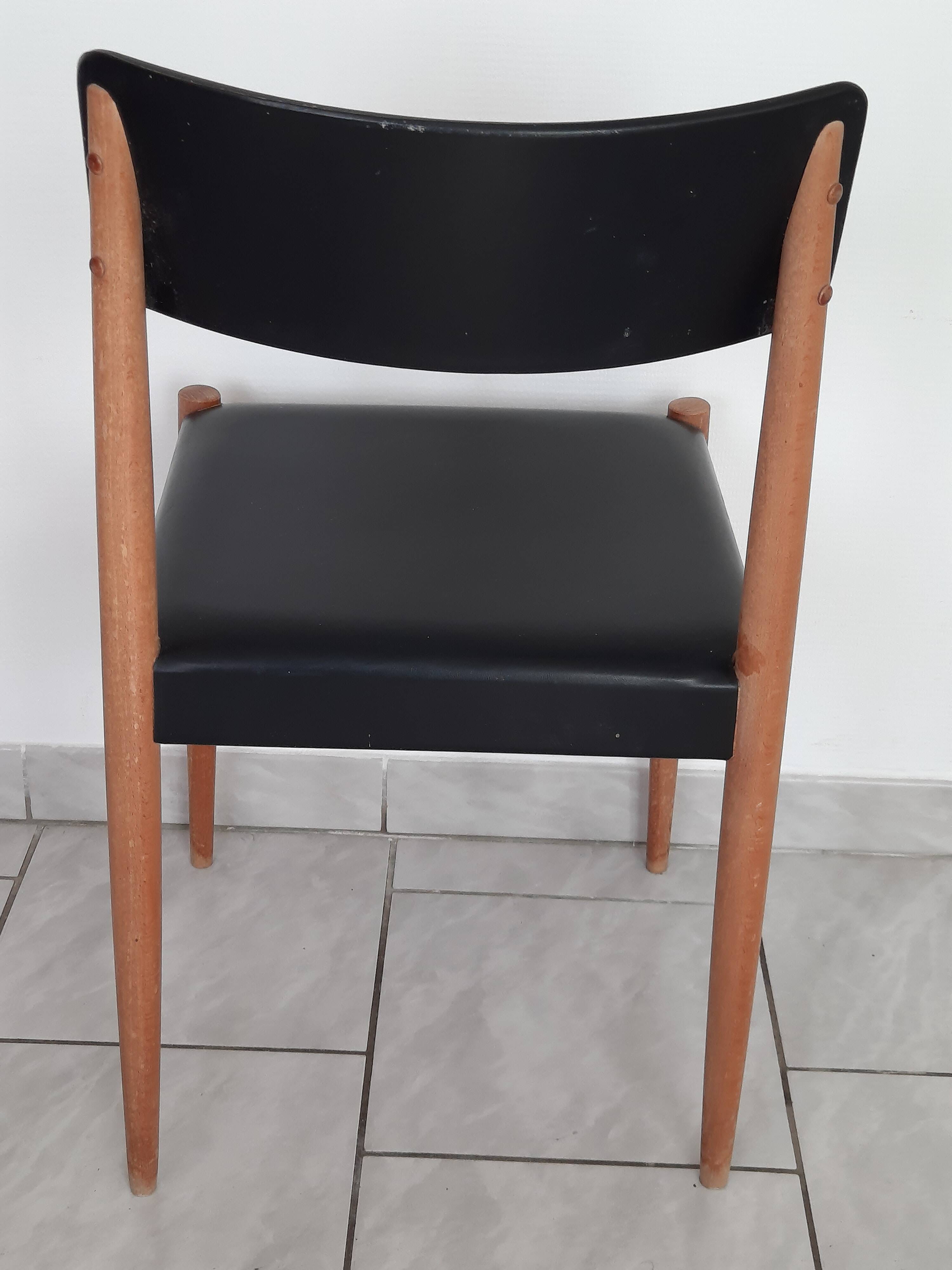 Set of 4 Scandinavian chairs from the 60s