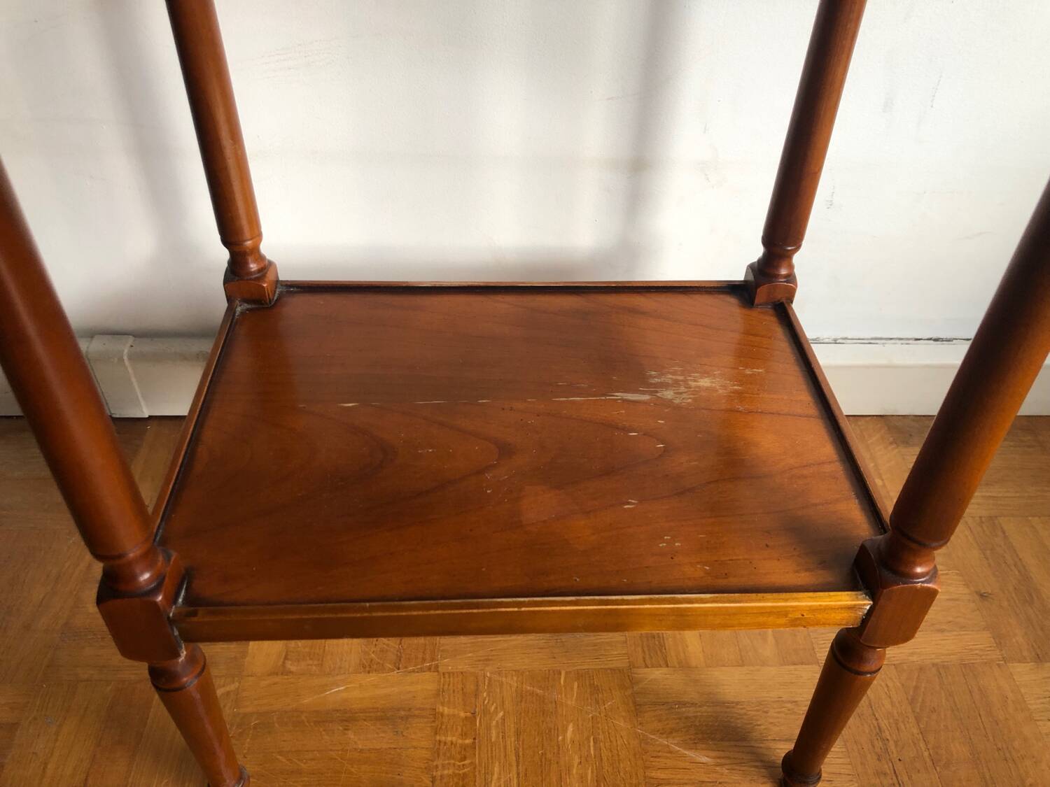 Classic bedside side table