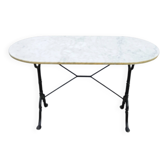 Vintage bistro kitchen table