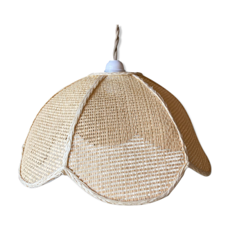 Raffia flower suspension