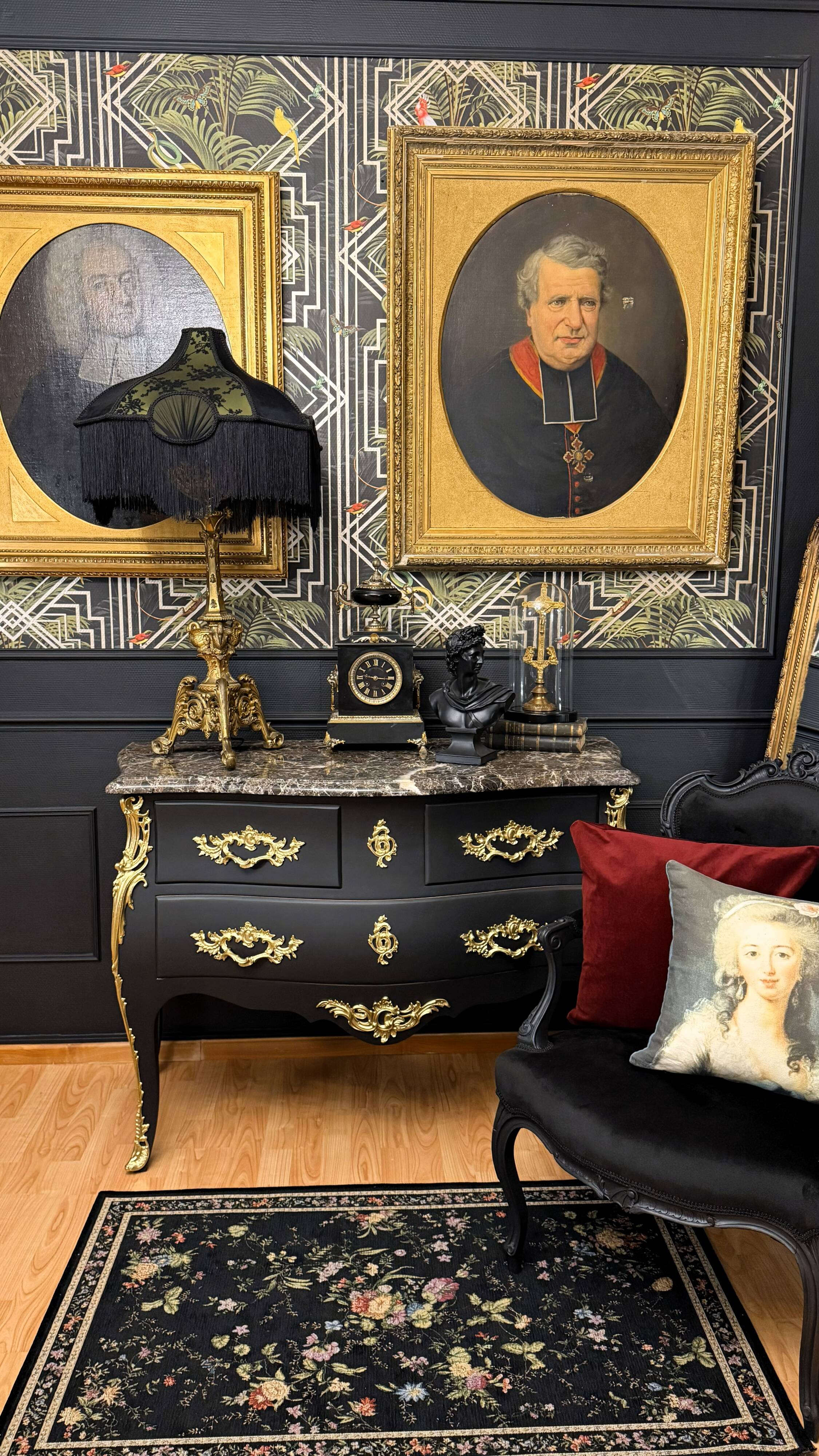 Commode Sauteuse Louis XV avec Marbre