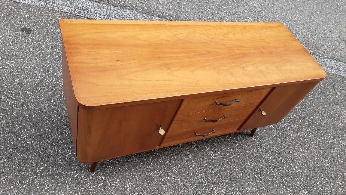 Vintage bass enfilade