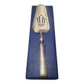 Pie shovel