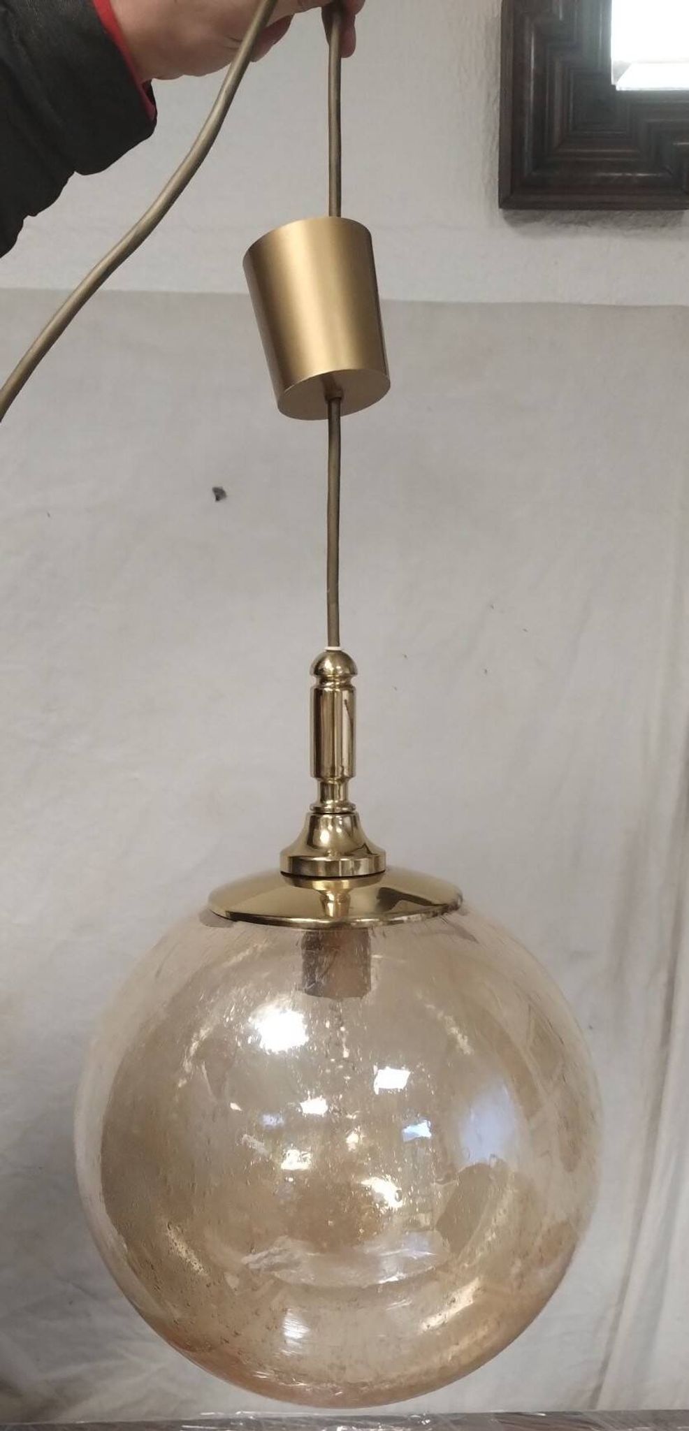 Supension sphere en verre fumé
