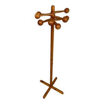 Vintage solid pine coat rack designed by Reiner Daumiller from the 1970s.