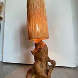 Lampe à poser style brutaliste, bois brut et corde