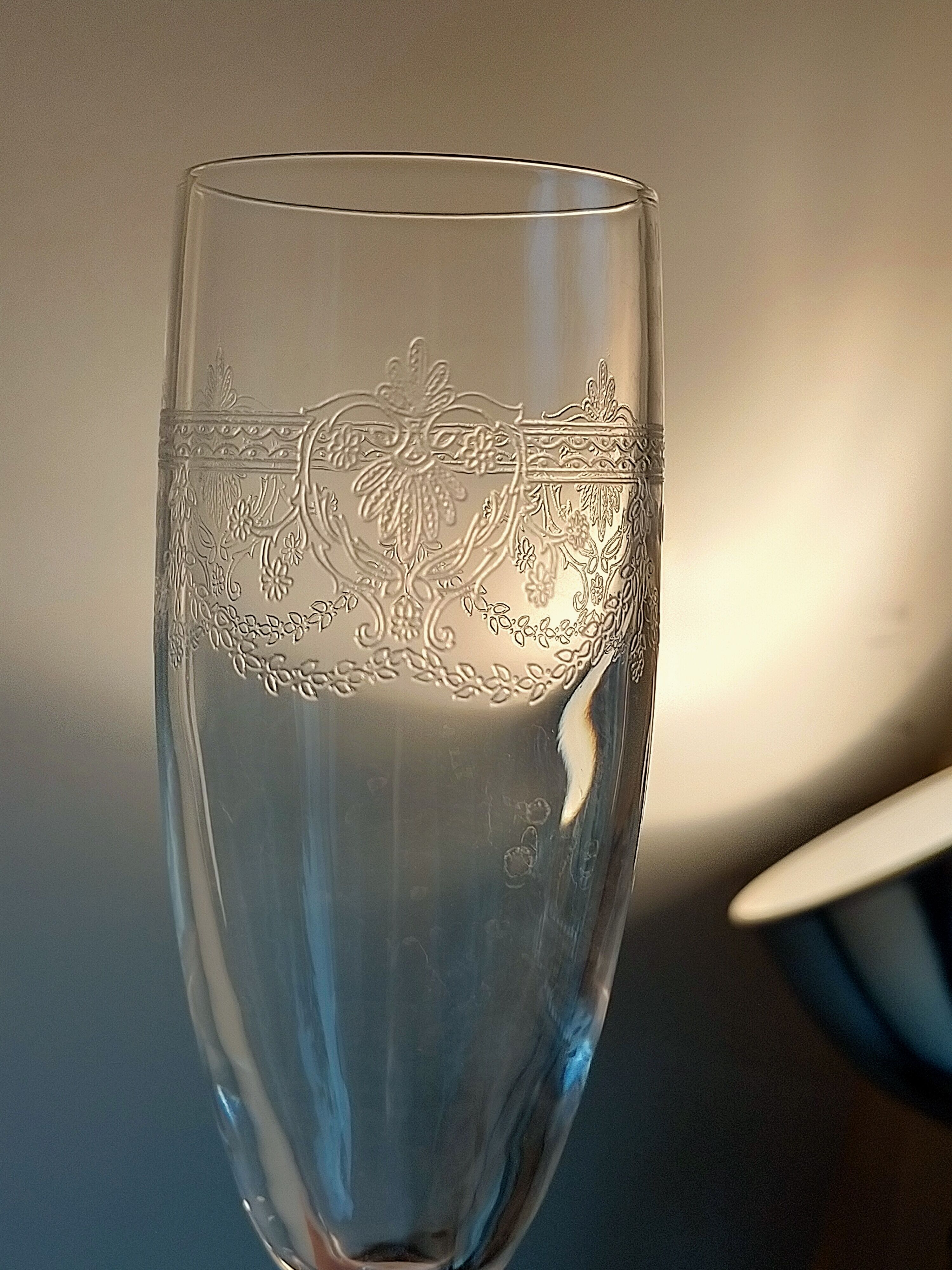 Lot of six glasses of champagne