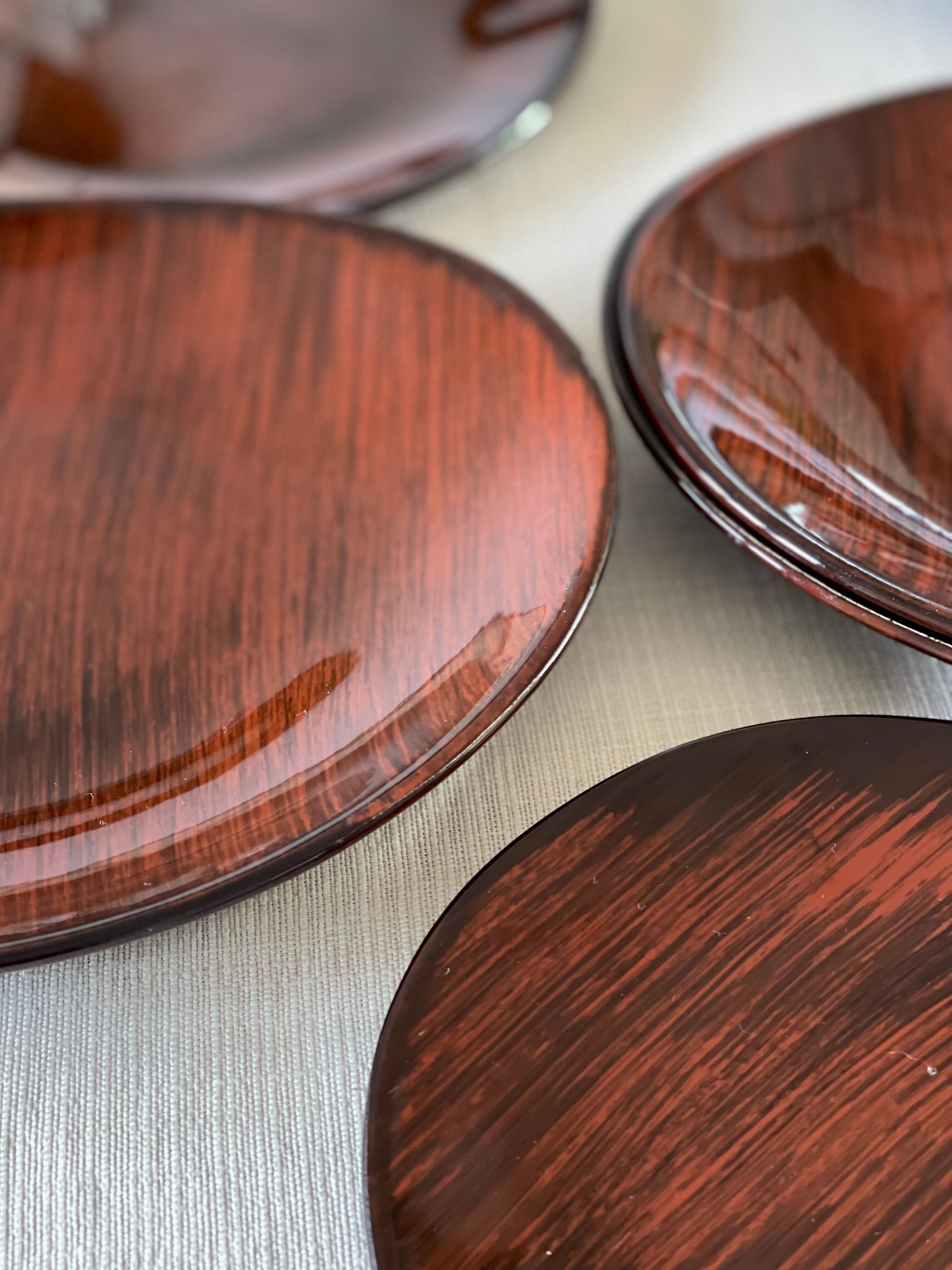 12 assiettes vintage 1970