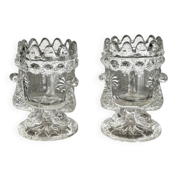 Paire de coquetiers anciens en verre moulé