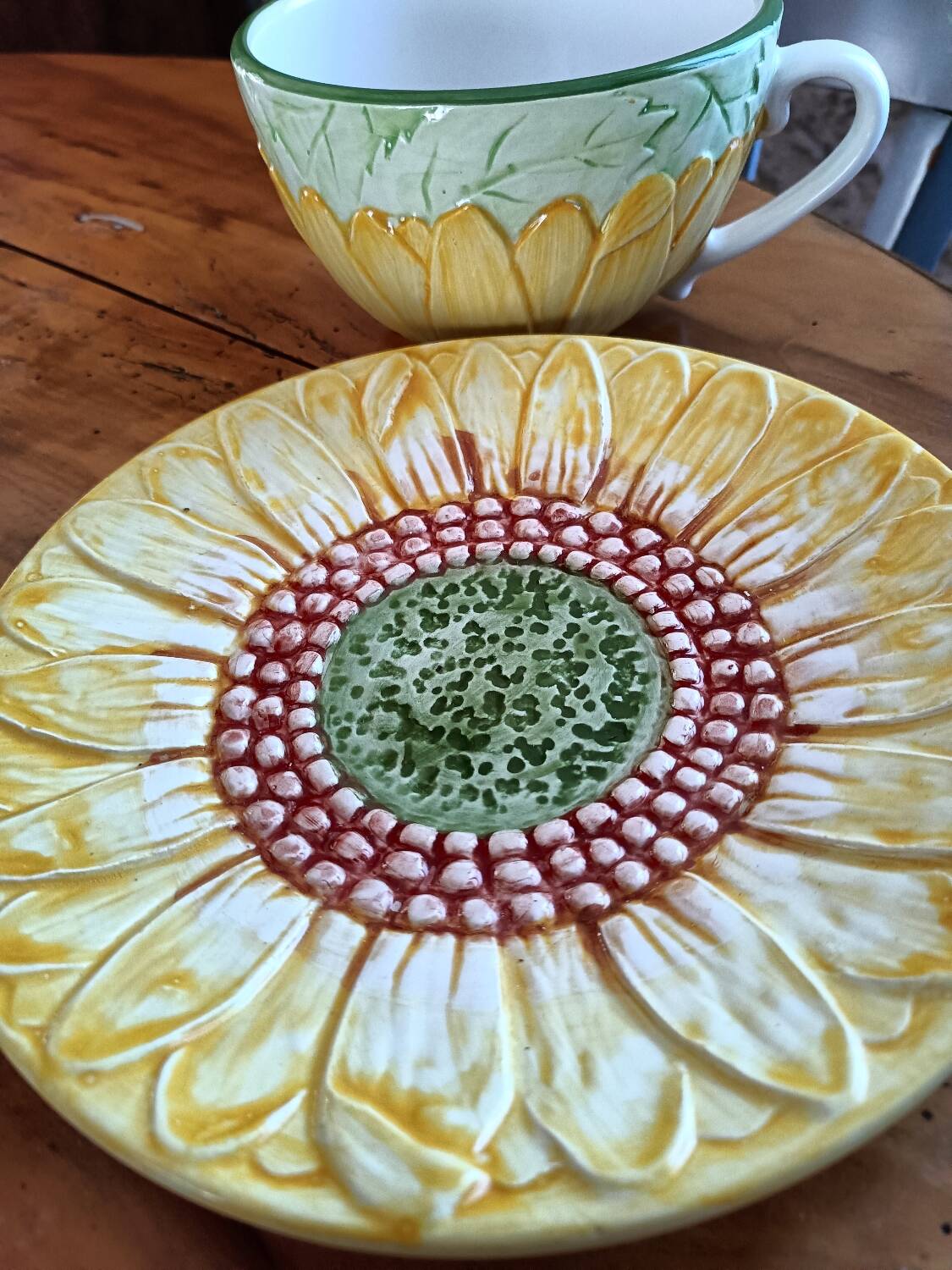 Sunflower lunch. Barbotine