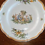 Plate Lallier in Moustiers