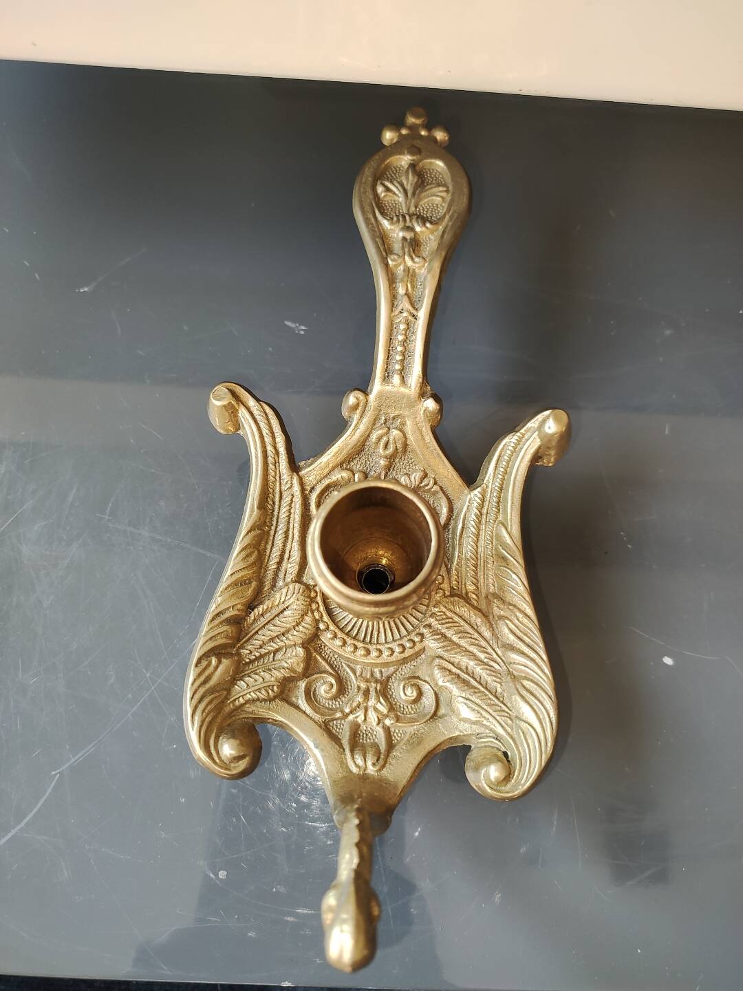 Hand-held bourgeoir/cellar rat, Phoenix/Peacock, in brass. Art Nouveau style
