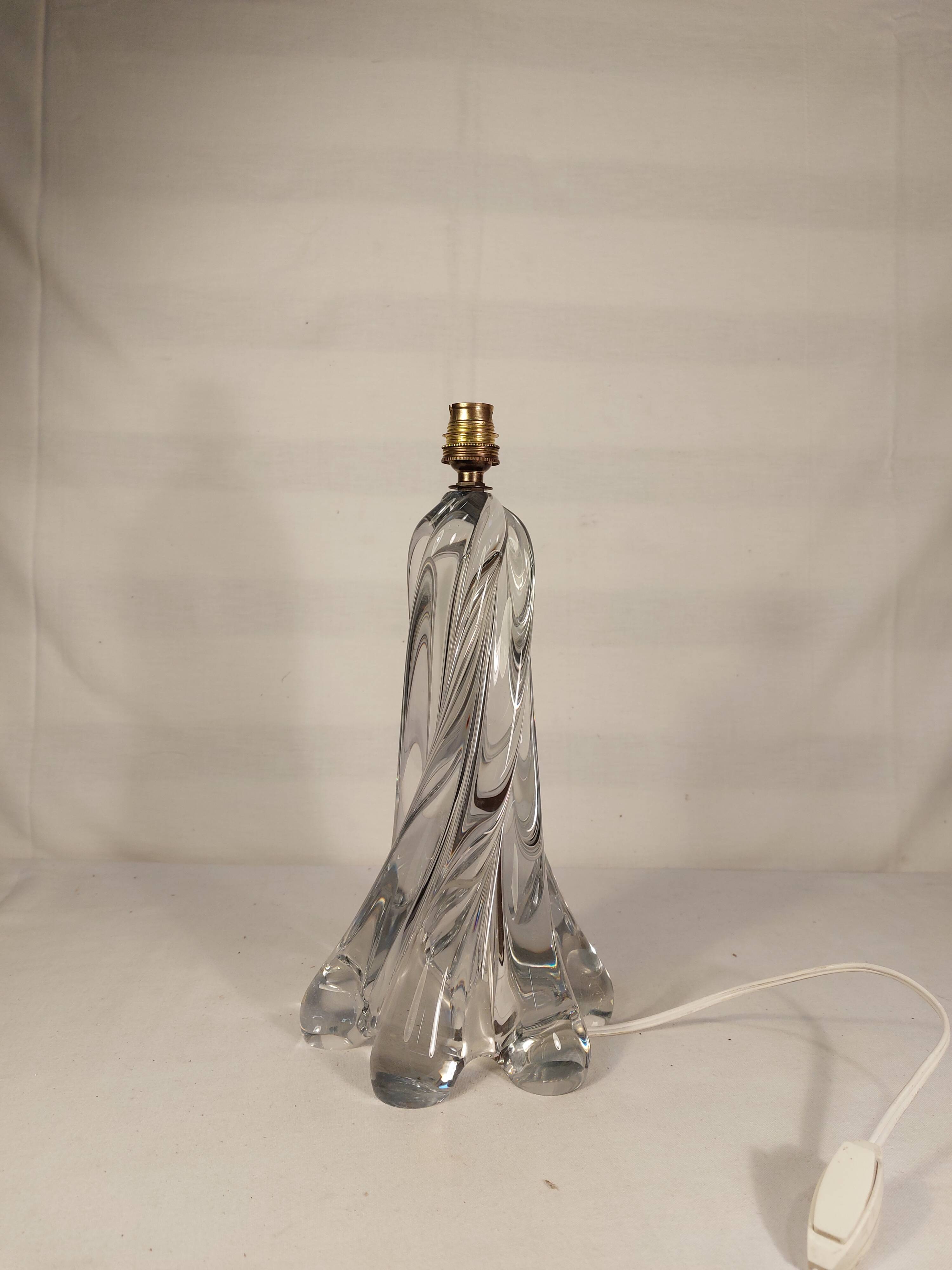 Twisted crystal lamp base signed vannes france 30cm