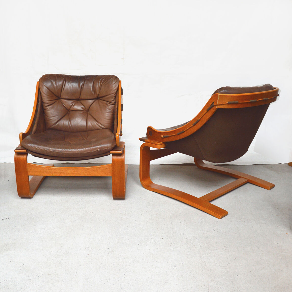 Pair of Danish armchairs in teak and leather 1970