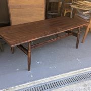 Table basse vintage en palissandre – style scandinave années 60
