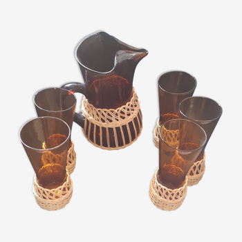 Water pitcher and 5 glasses