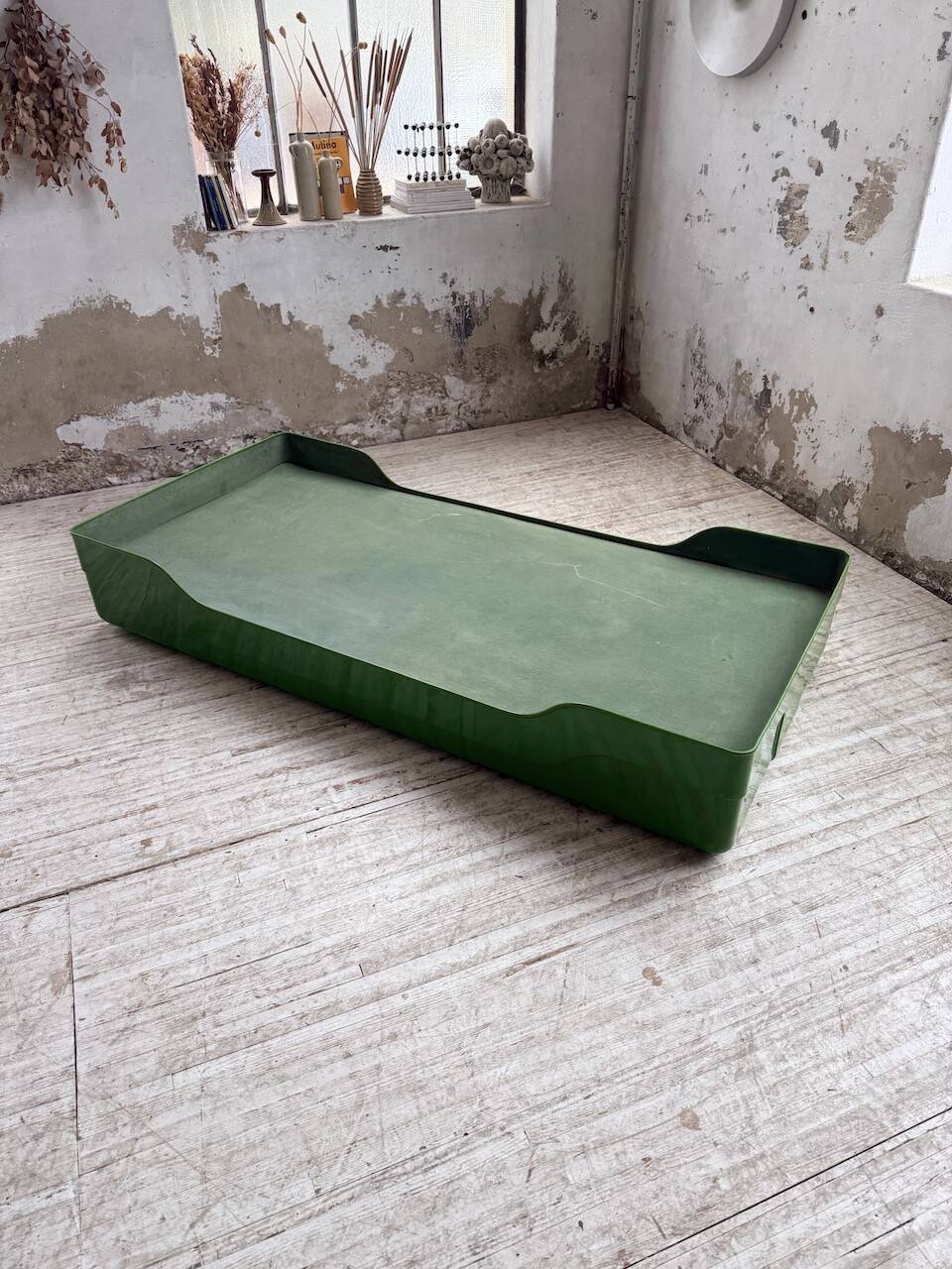 Ozoo single bed by Marc Berthier for Roche Bobois, 1967