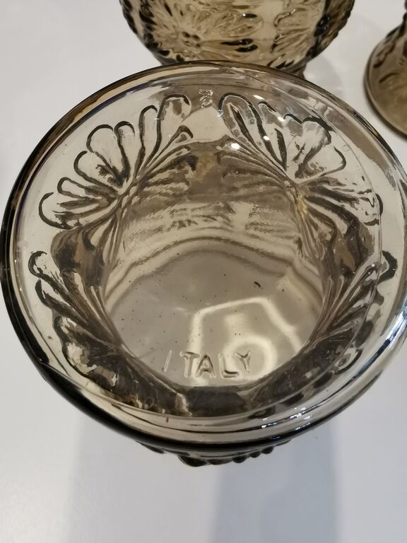 Glass set and decanter made of smoked glass from Italy