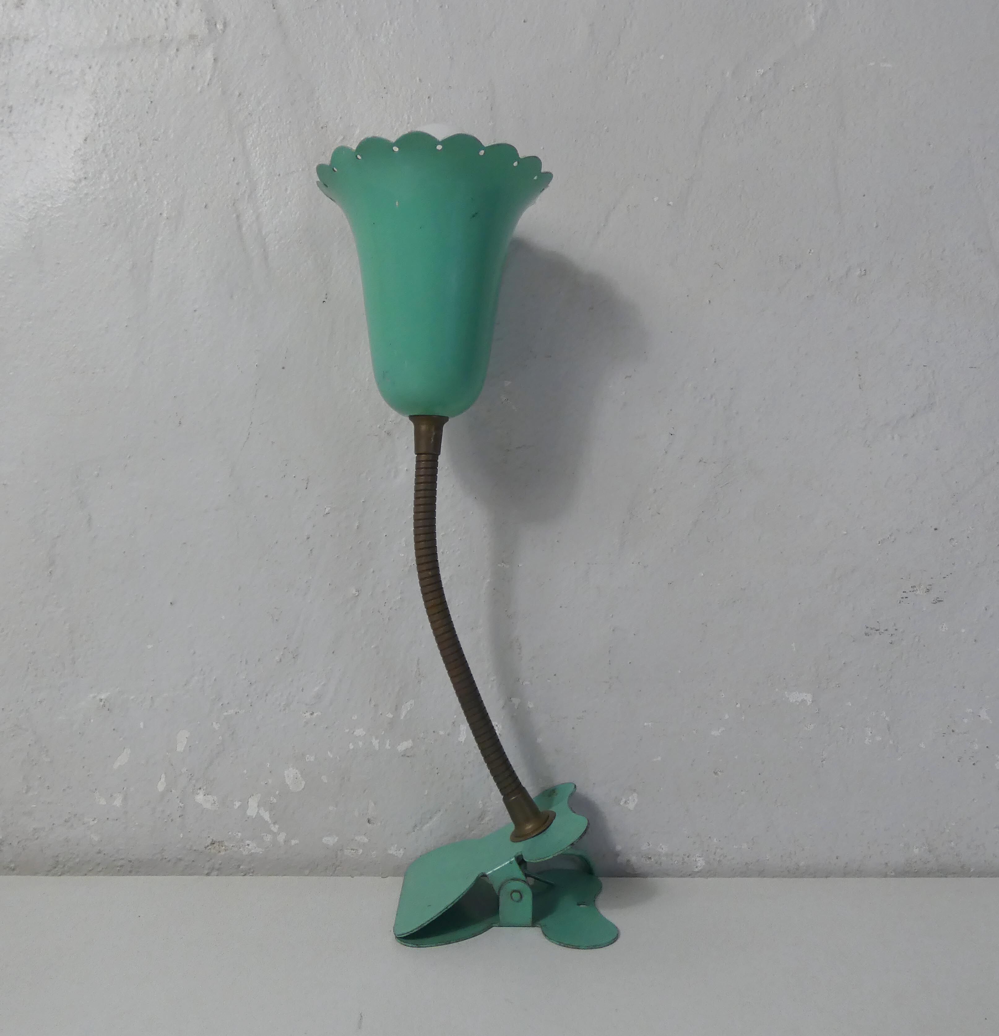 Old mint clip lamp
