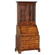 Antique Georgian Display Cabinet in Oyster Veneer circa 1780