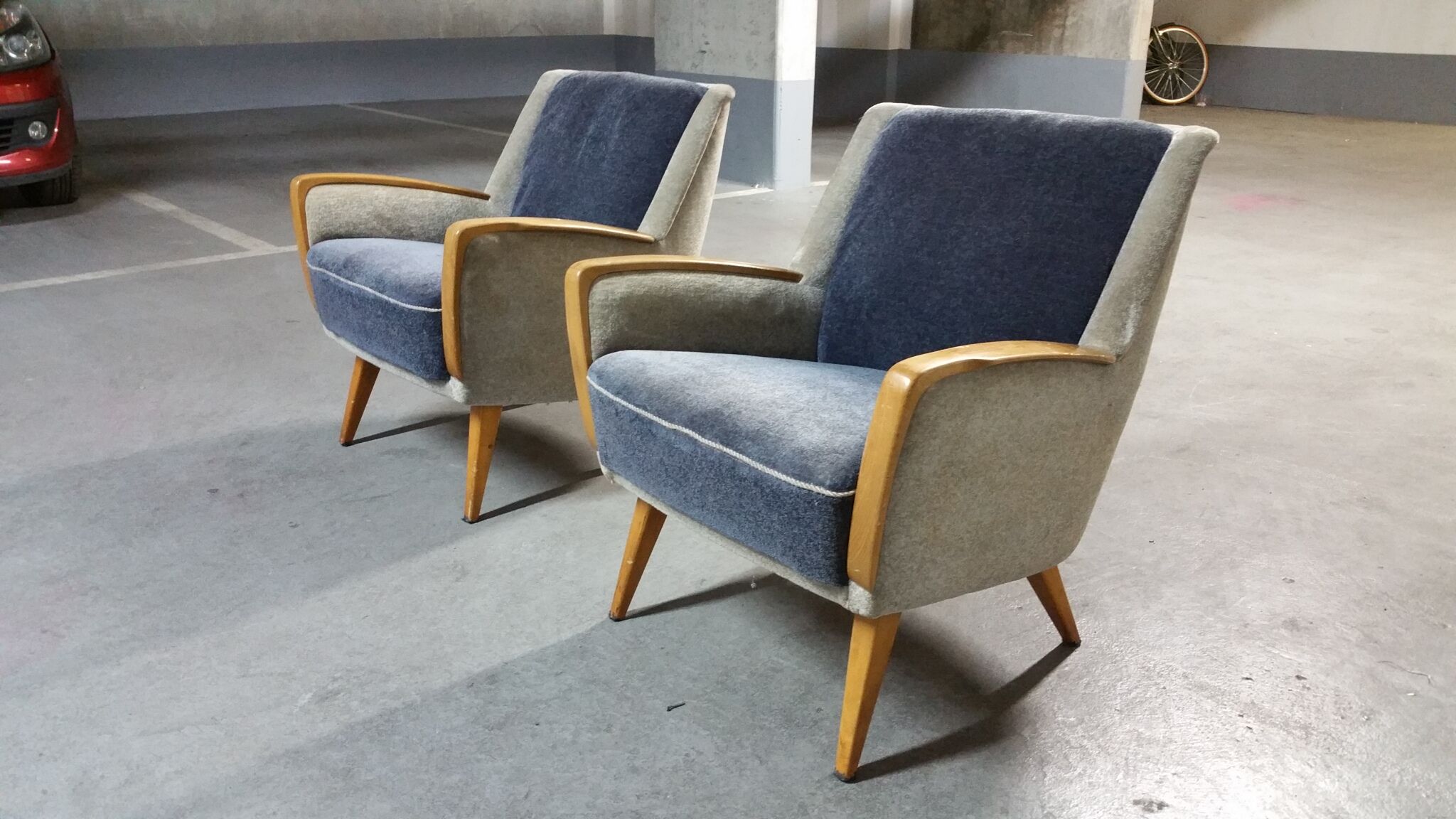 Bi color armchair of the 59/60