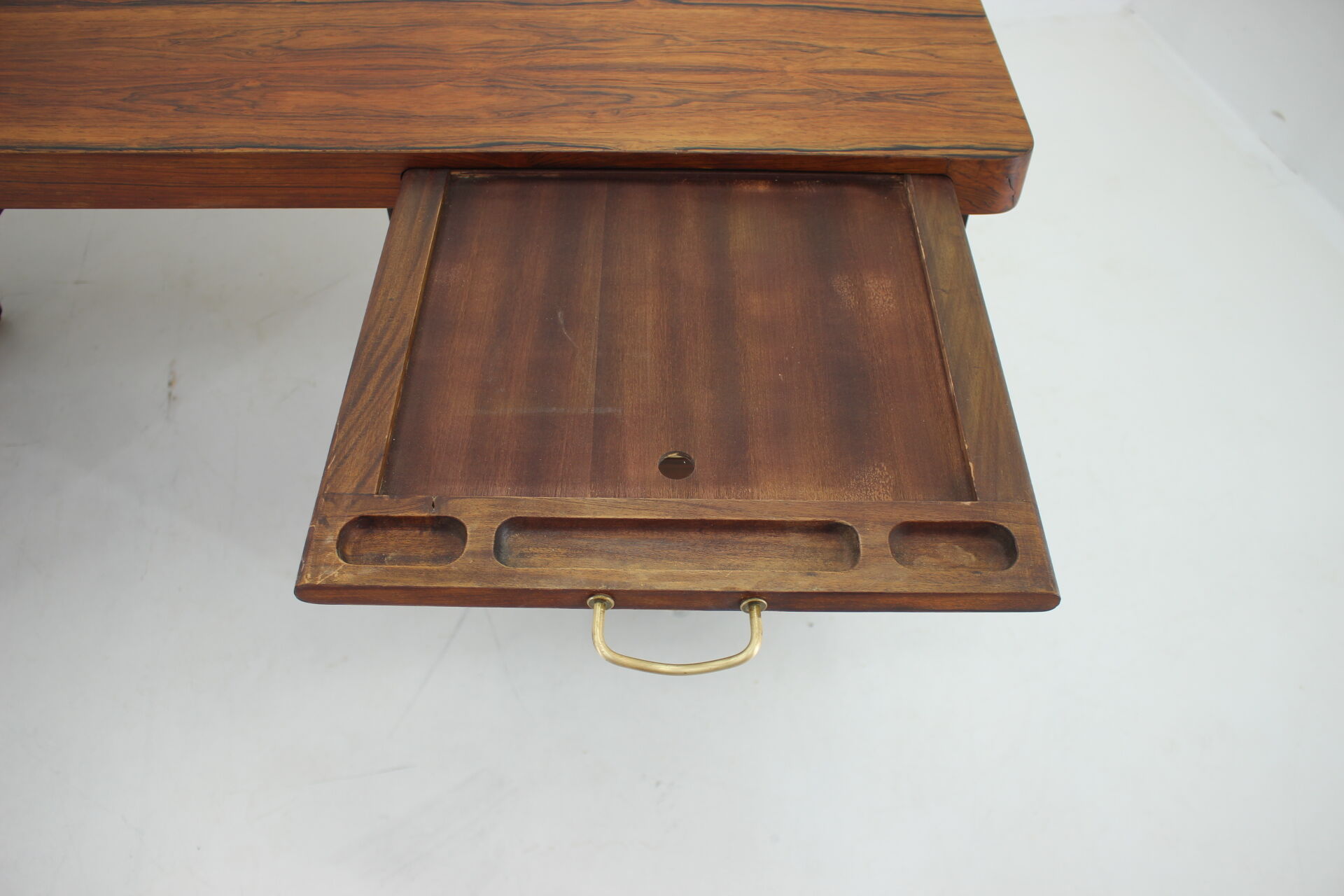 1960s Large exclusive free standing palisander desk