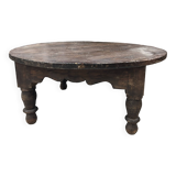 Round coffee table