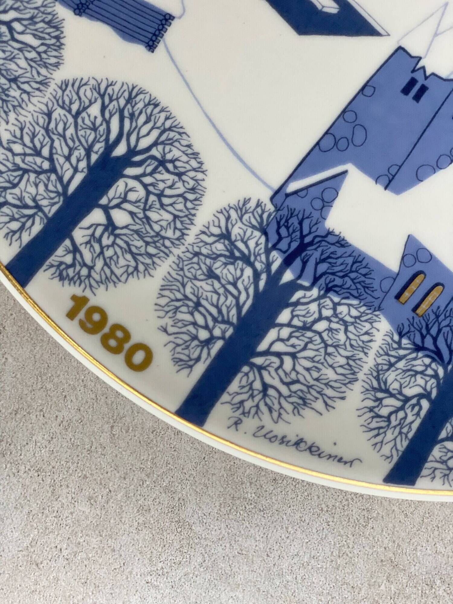 Vintage Raija Uosikkinen for ARABIA Christmas wall plate - 1980 original box included