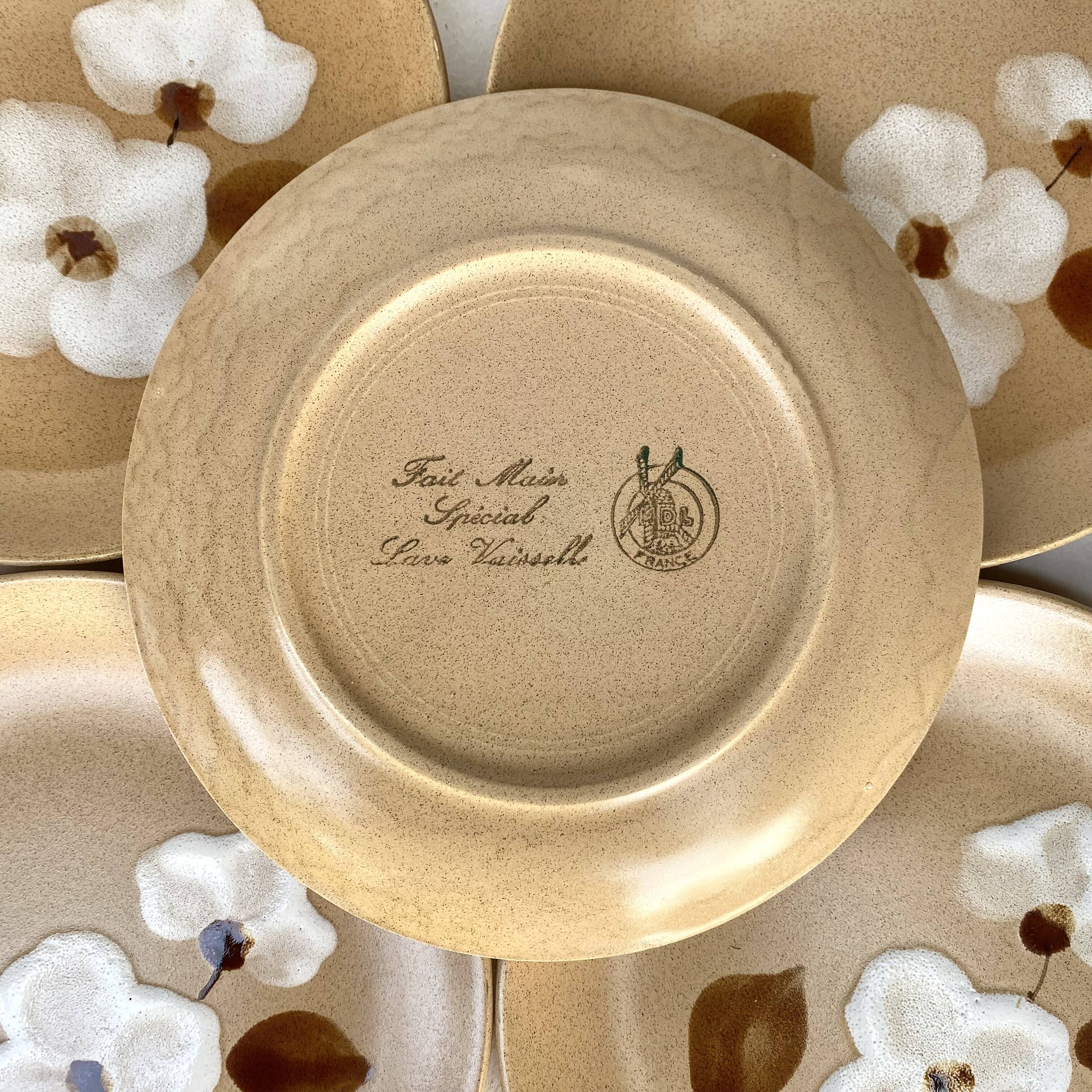 Stoneware dessert plates