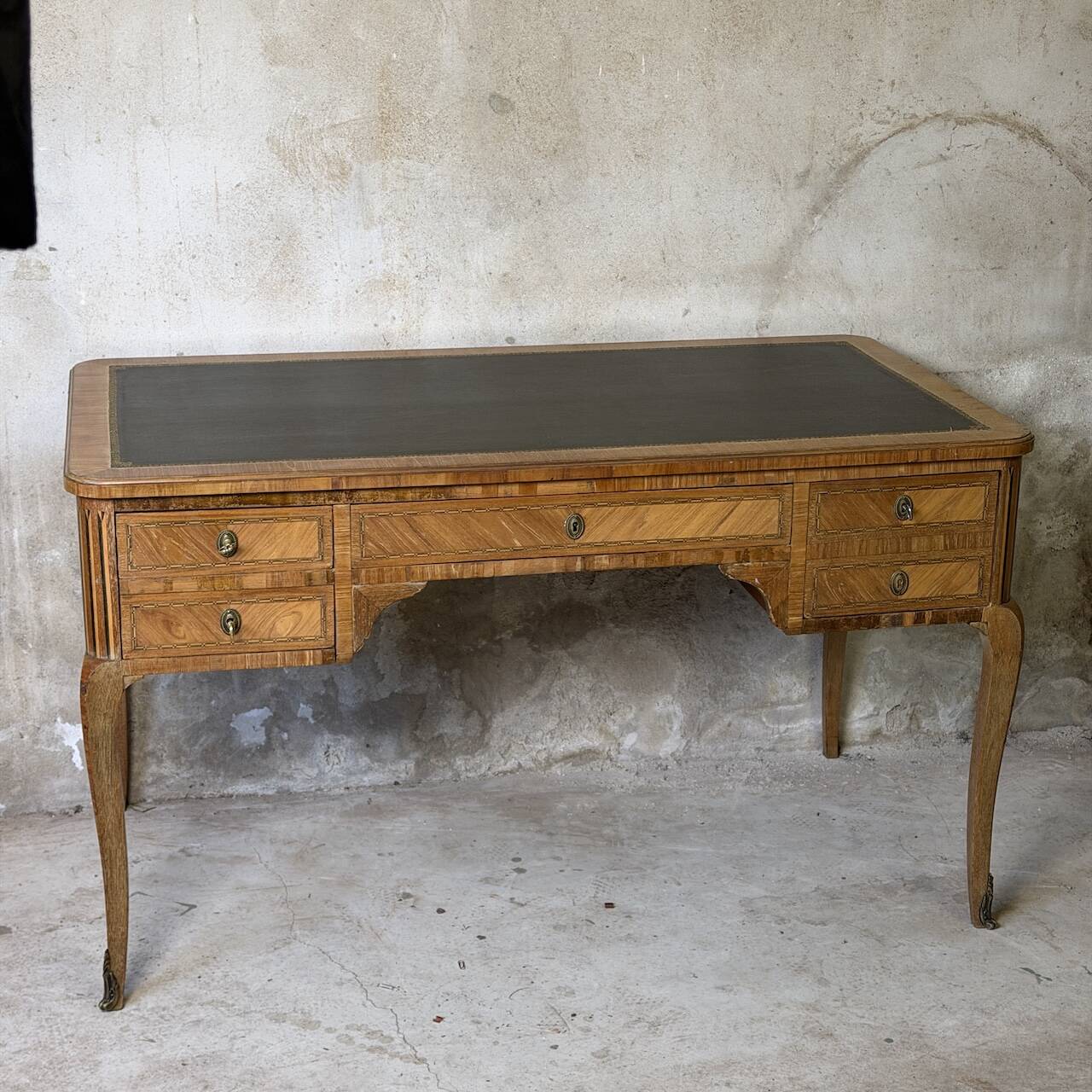 Bureau style transition Louis XV / louis XVI