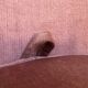 Chauffeuse style crapaud en velours rose