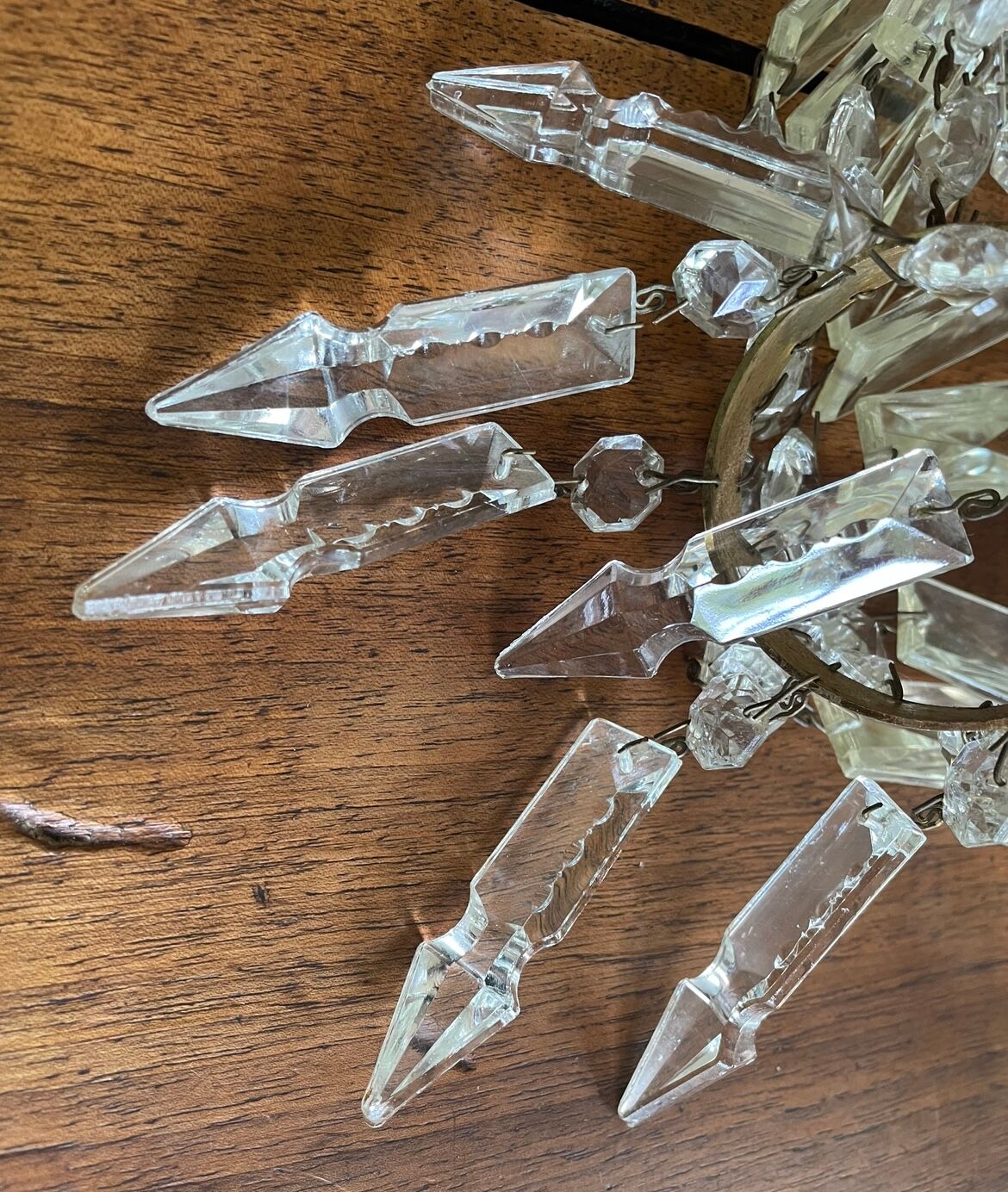 Chandelier pampilles D24