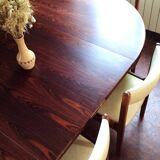 Extendable rosewood table