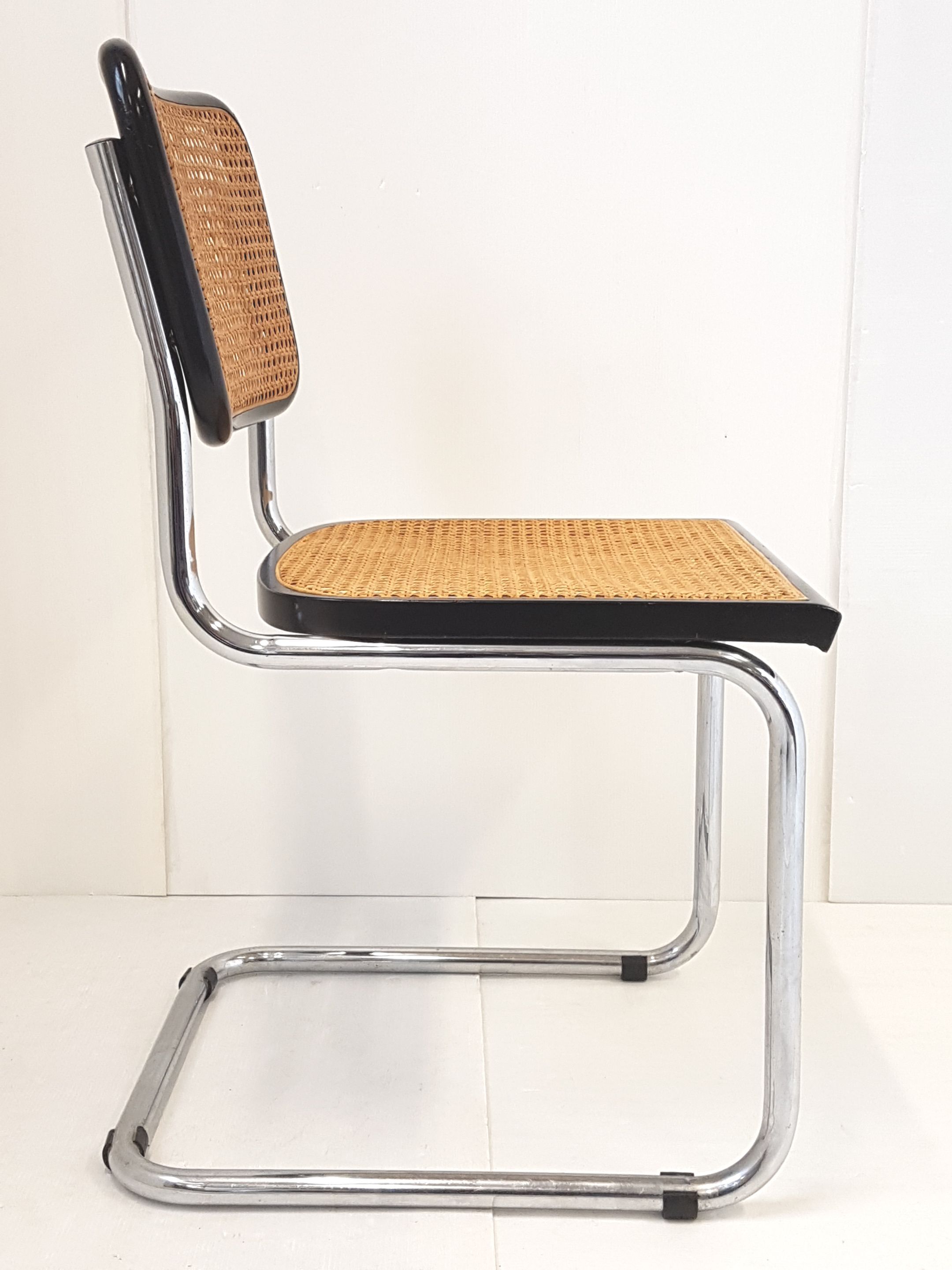 Chair by Marcel Breuer cesca B32