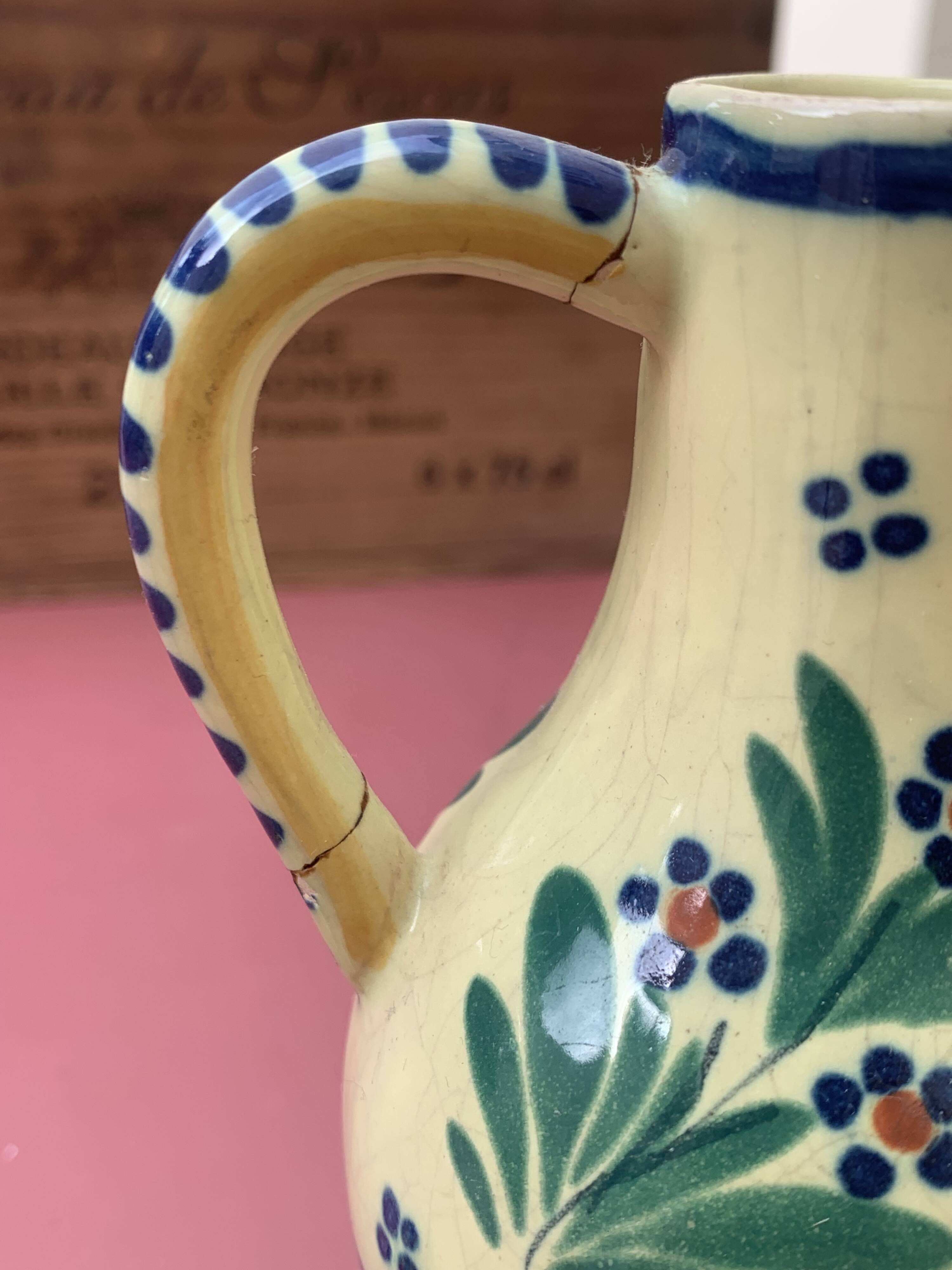 Small jug with lid Henriot Quimper
