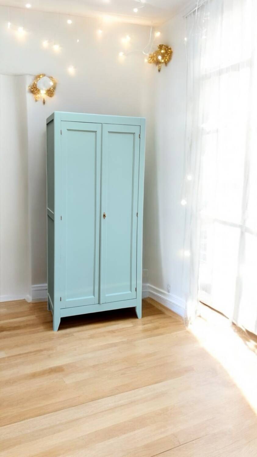 Armoire parisienne vintage bleu vert grisé