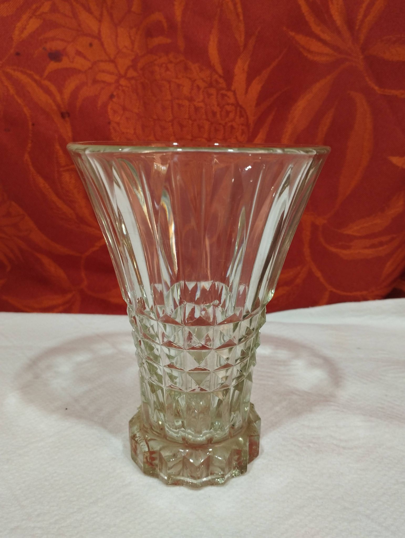 Old art deco flared glass vase - diamond point decor - height 15cm
