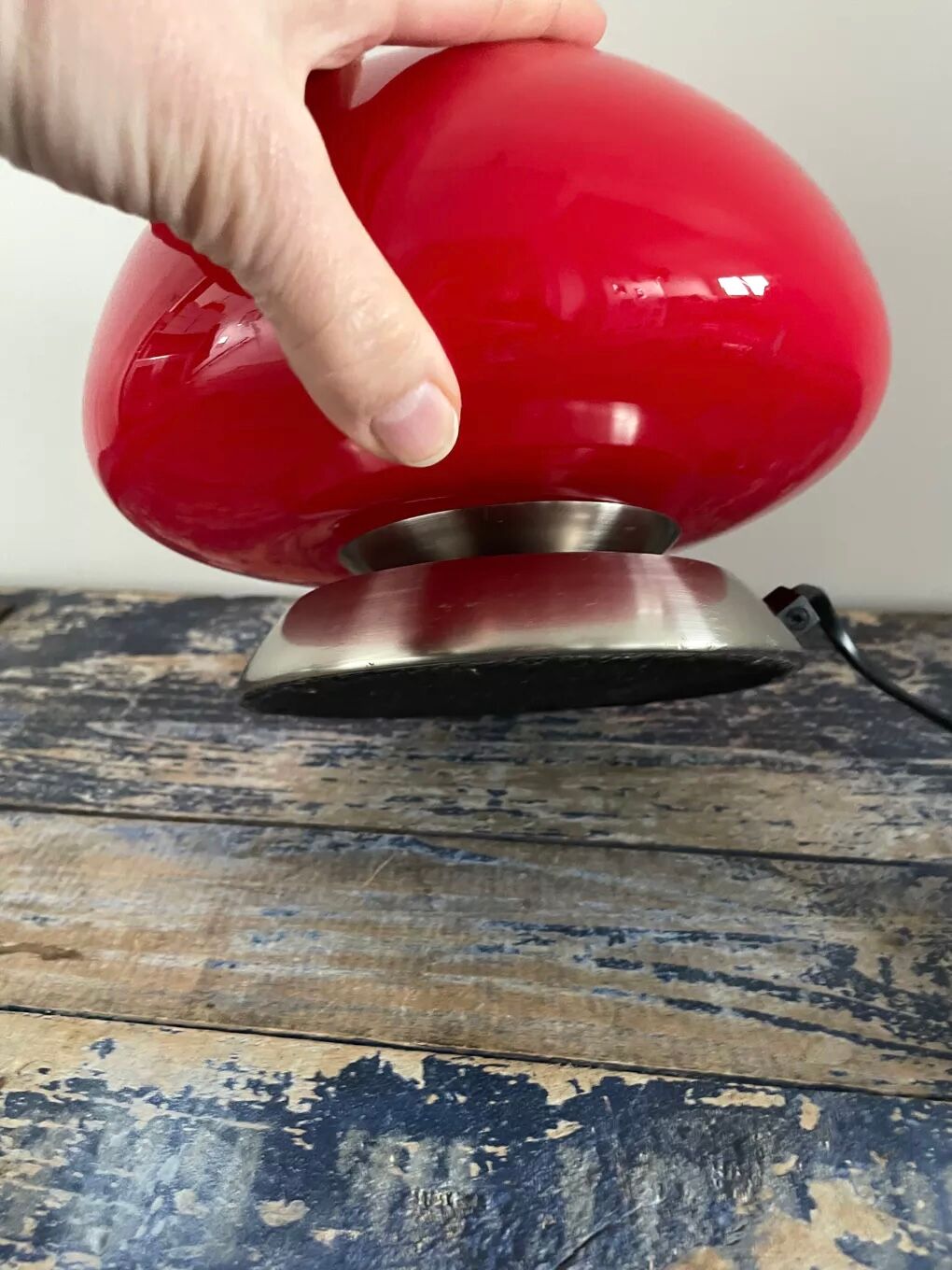 Lampe champignon tactile rouge ovni