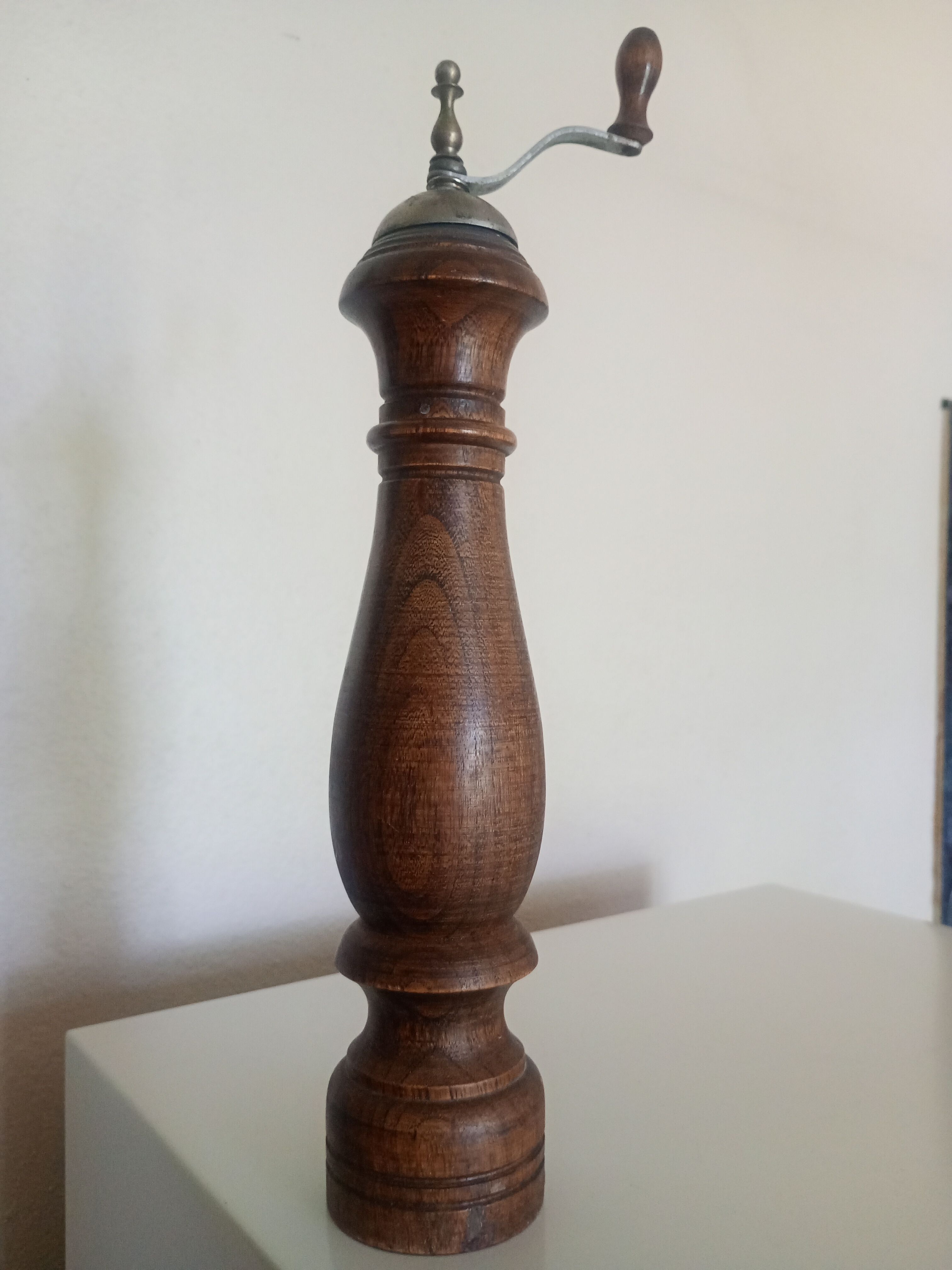 A. WOODCREST CREATION JAPAN - 35cm Wooden Pepper Mill - Metal Mechanism