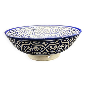 Moroccan ceramic handcrafted flat salad bowl from the city of Fez in Morocco