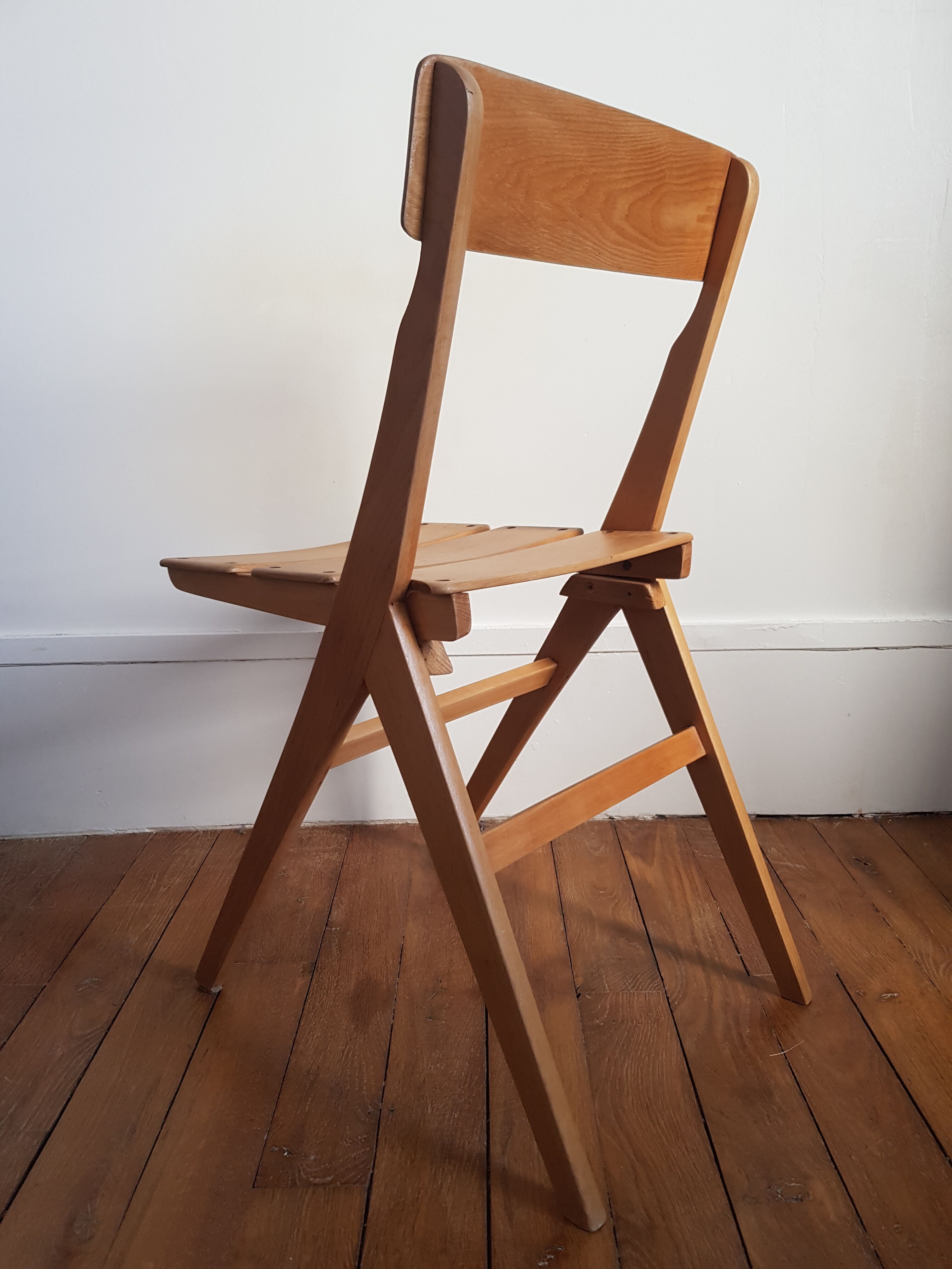 Chaise enfant vintage en bois
