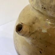 Cruche / Chevrette provençale ancienne, en terre cuite vernissée jaune