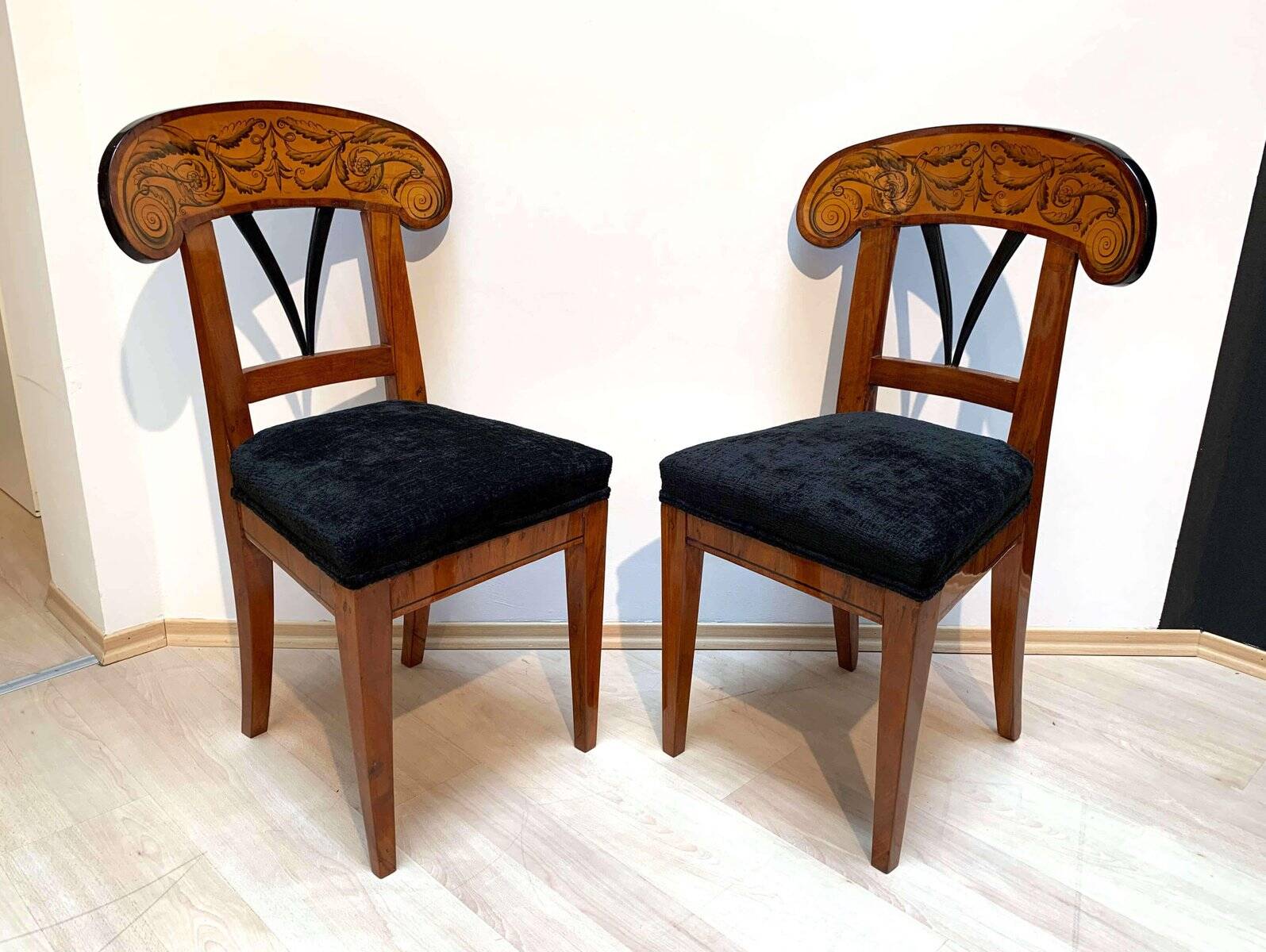 Set of Pair of Biedermeier Shovel Chairs, Walnut, Ink Painting, South Germany, 1830s