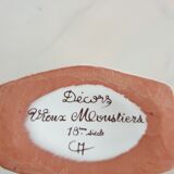 Old Moustiers flower spade