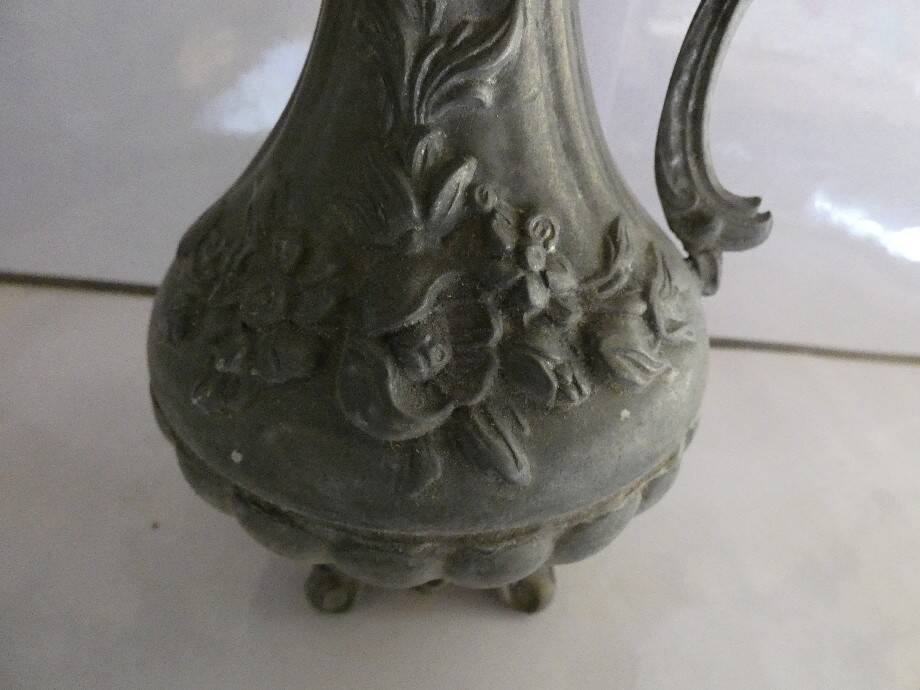 Large vintage pewter ewer 92% art deco floral